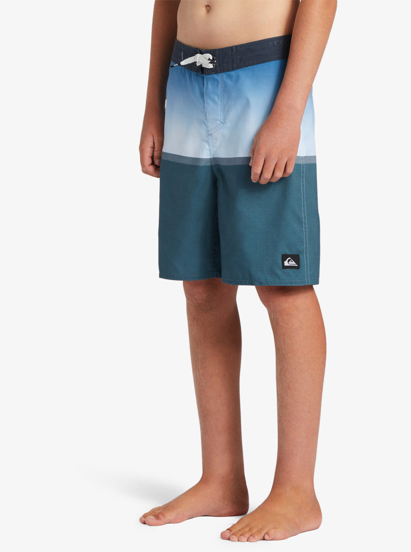 Boys 8-16 Everyday Division 17" Boardshorts - Aegean Blue